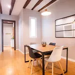 44Mal1084- Bright 2Br Apartment
